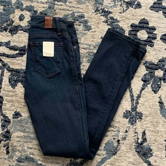 NWT Level 99 “Lily” Signature Skinny Straight Contoured Waistband Size 24 - Picture 3 of 11